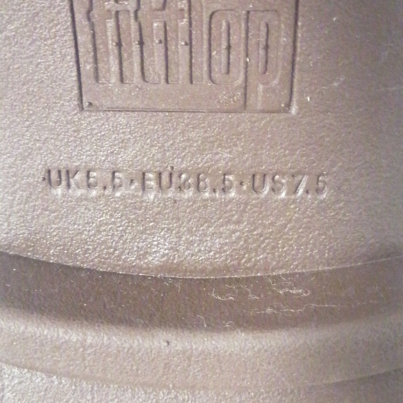 FitFlop Kinbey Microstud Patent Ankle Boots - Picture 8 of 11